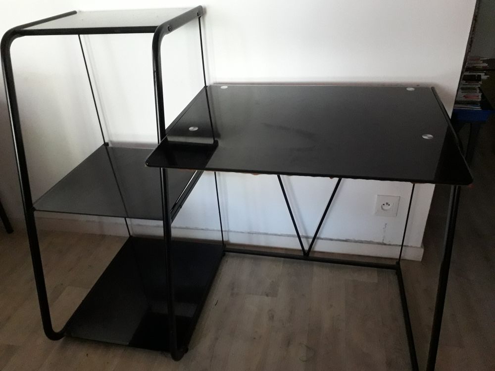 Bureau noir vitres tremp�es pour droitier et /ou gaucher 30 Hendaye (64)