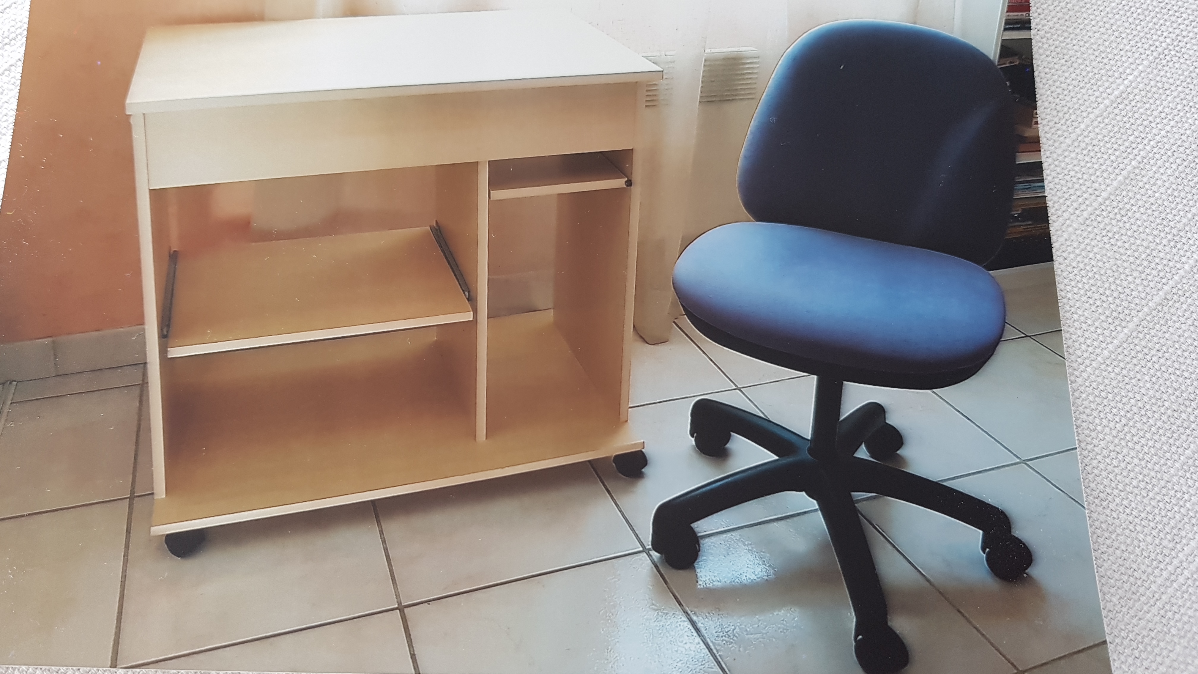bureau ordinateur et sa chaise 20 Marennes (17)
