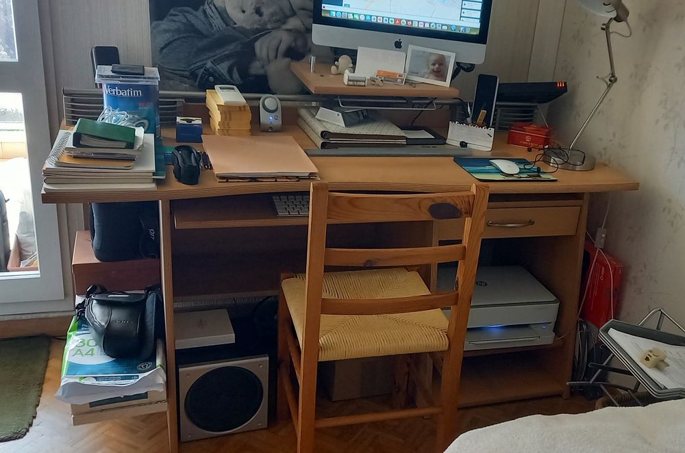 Bureau d'ordinateur 90 Villeneuve-Loubet (06)