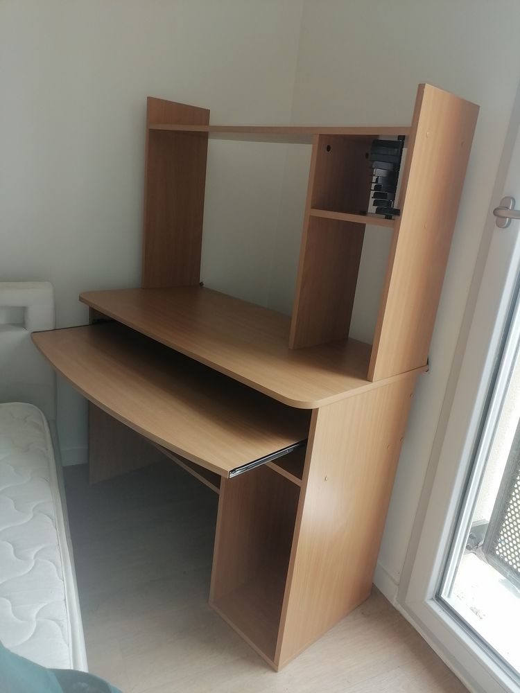 Bureau d'ordinateur 55 Issoudun (36)