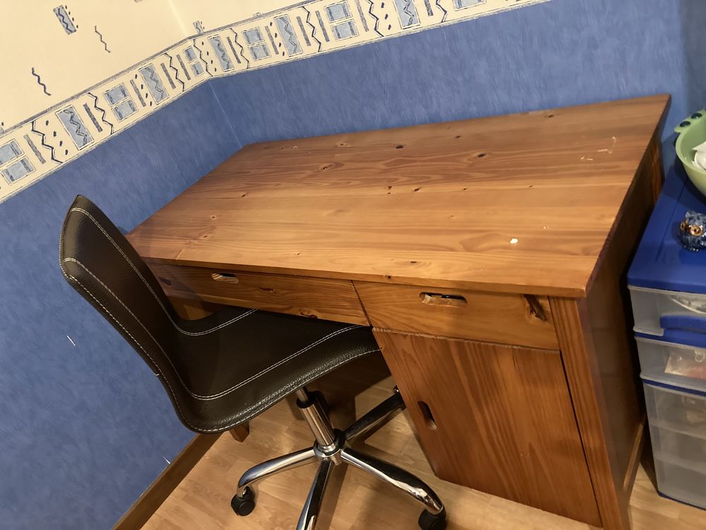 Bureau plus fauteuil
150 Rodemack (57)