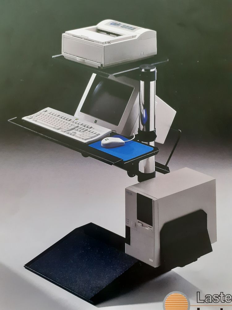 bureau-pr�sentoir pour mat�riel informatique.
110 Thury-Harcourt (14)