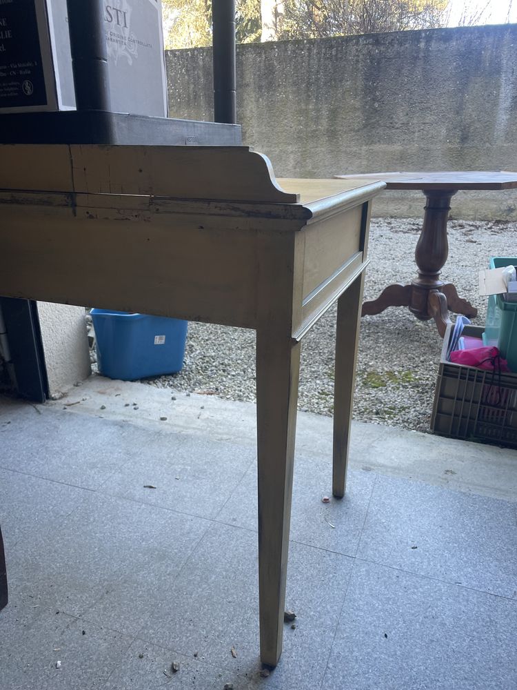 Bureau proven�al 130 Lyon 5 (69)