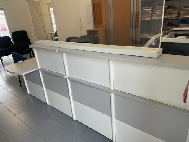 Bureau de r�ception 700 Saint-Martin (97)