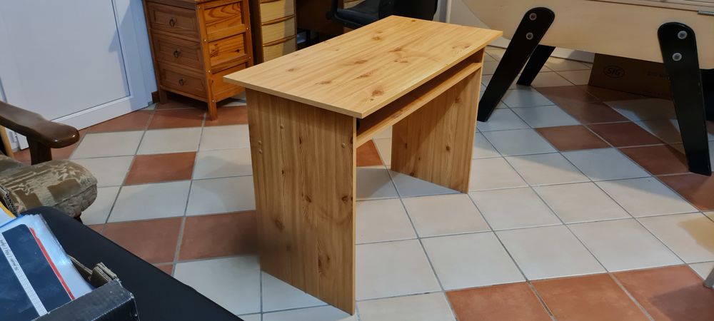 Bureau sans tiroir 150 La Bussi�re (45)