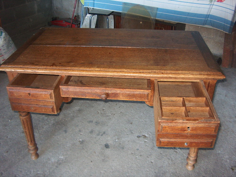 bureau secr�taire 30 La Celle-Saint-Avant (37)