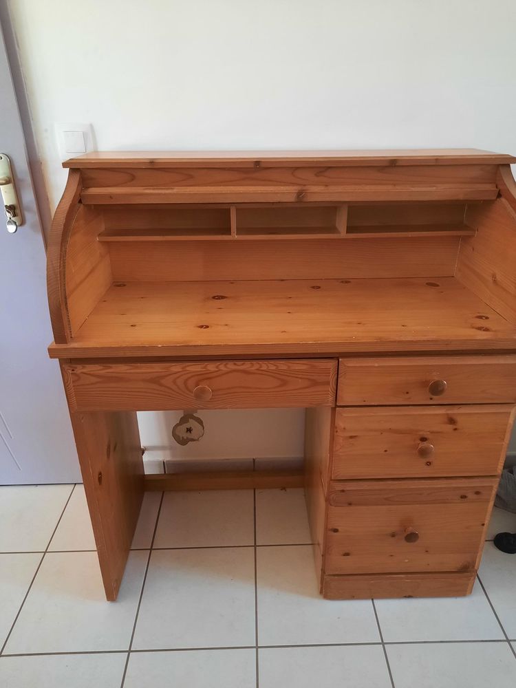 Bureau secr�taire en pin 50 Saint-Loup-de-Varennes (71)
