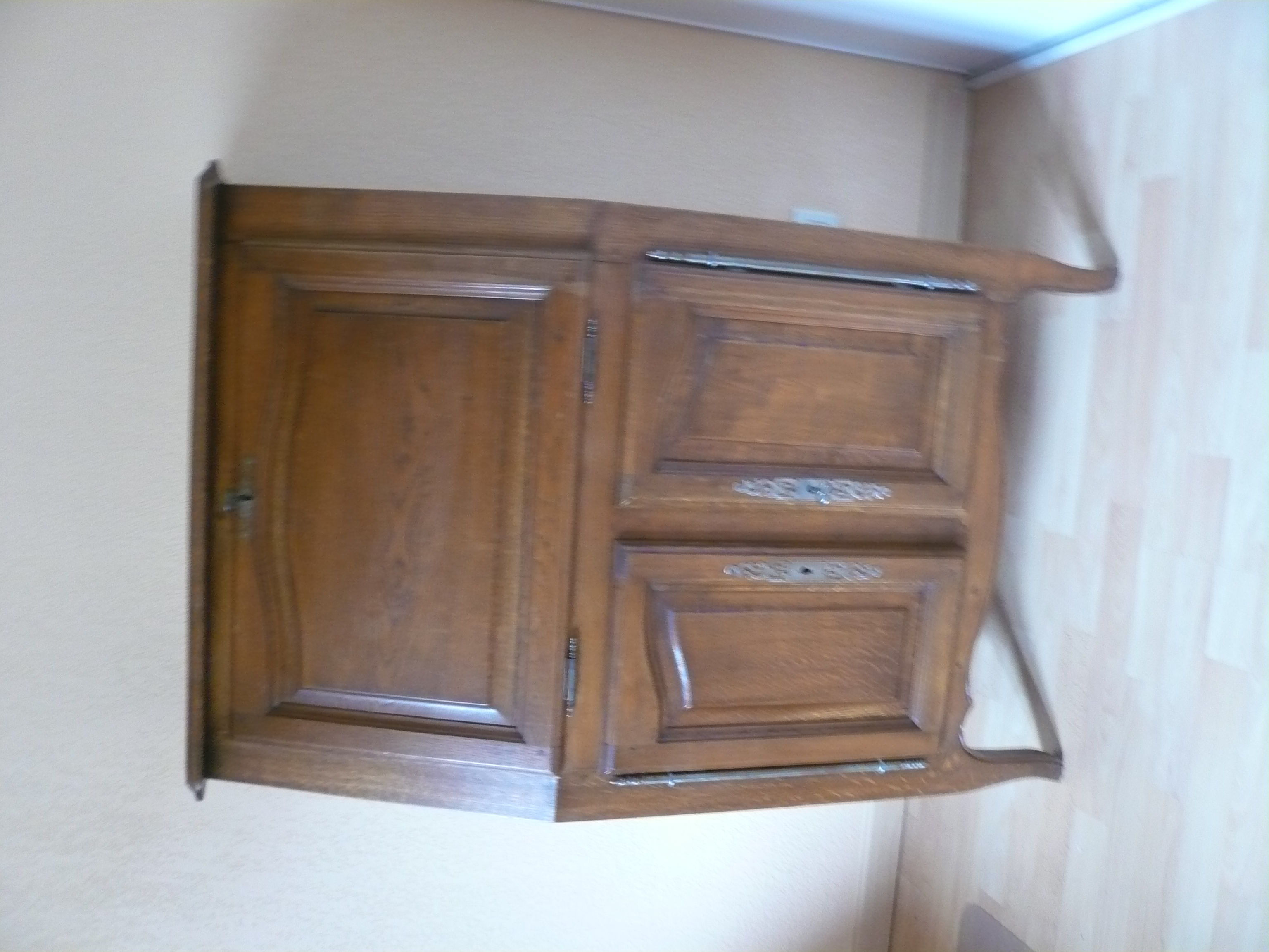 BUREAU SECRETAIRE 50 N�mes (30)