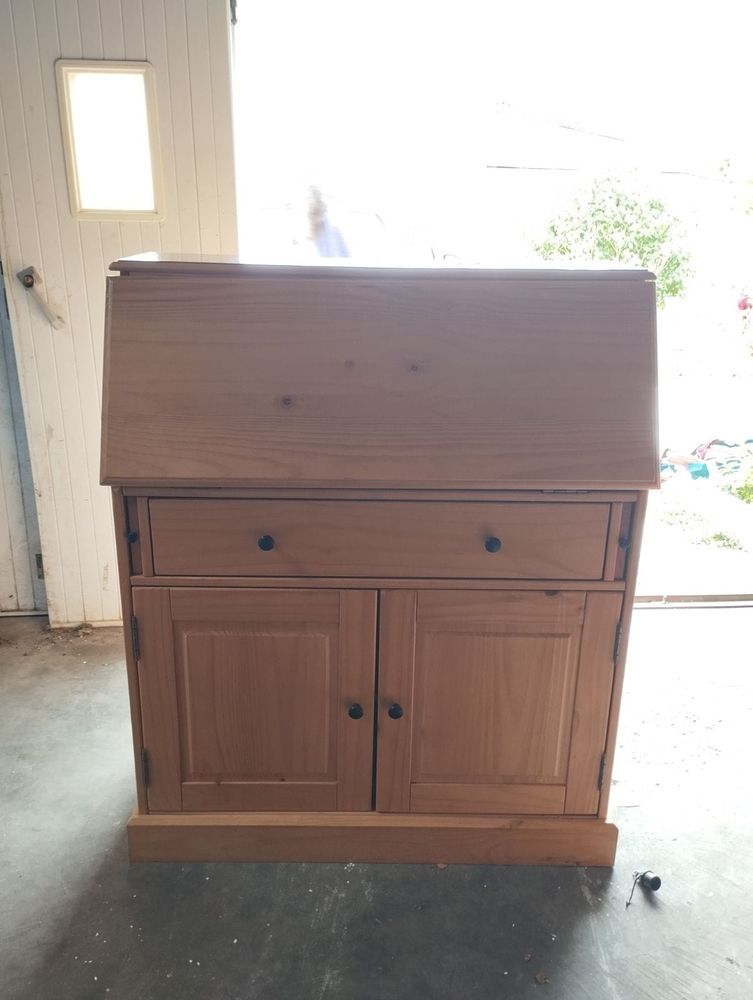 BUREAU SECRETAIRE 250 Saint-Michel-en-l'Herm (85)