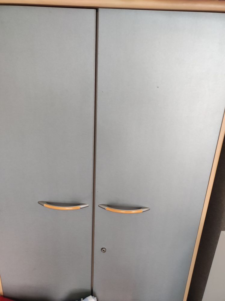 bureau stratifi� gris et couleur pin 150 Besan�on (25)