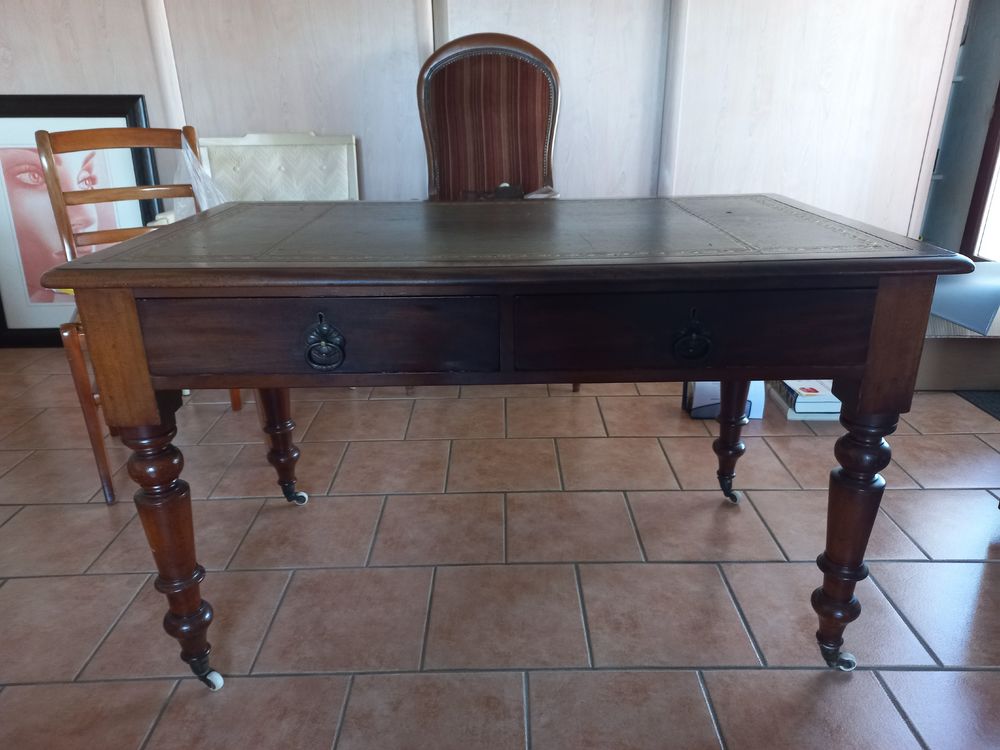 Bureau style Anglais 250 Lattes (34)