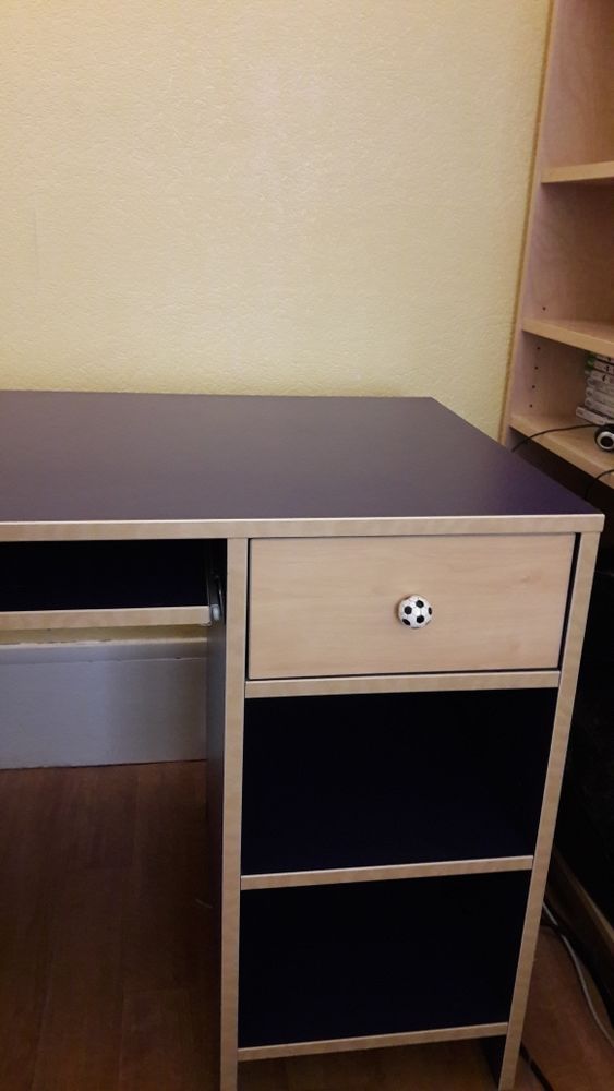 Bureau tiroir et tablette coulissante 30 Paris 18 (75)