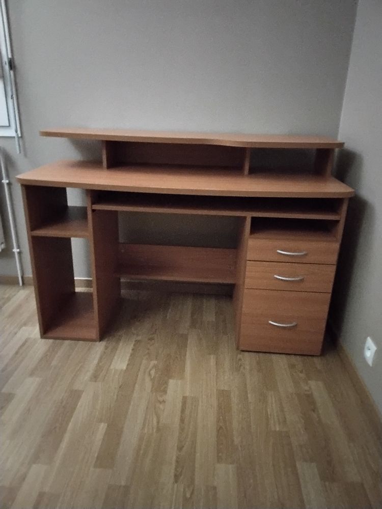 bureau 3 tiroirs avec tablette coulissante 25 Autun (71)