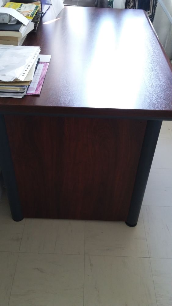 bureau en tr�s bon �tat ( voir photo) 60 Aulnay-sous-Bois (93)