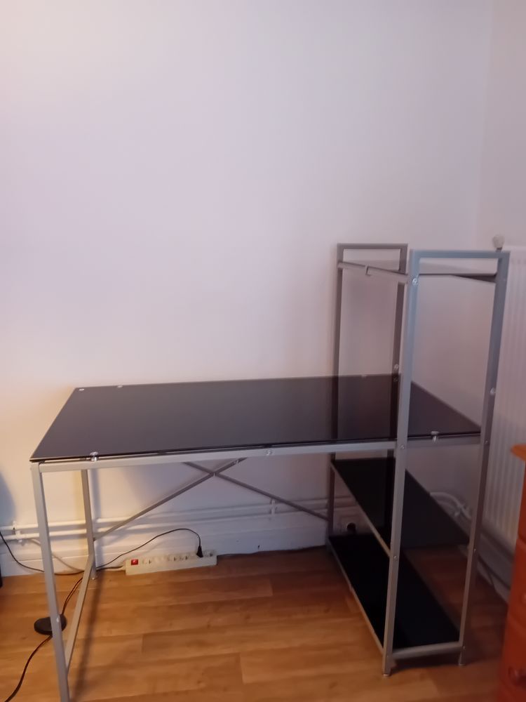 Bureau en verre et aluminium 35 Chaville (92)