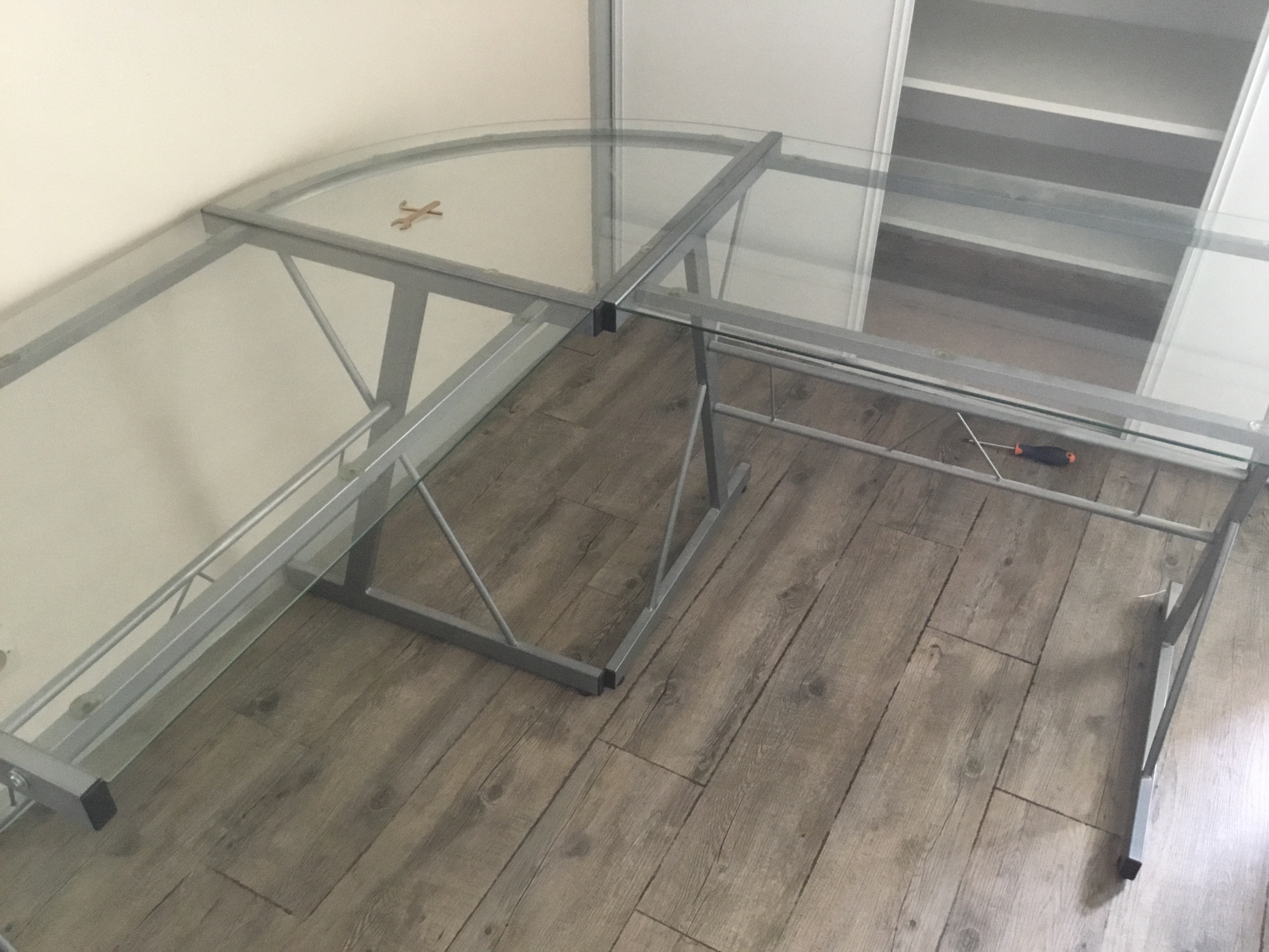 Bureau verre et metal 30 Pellouailles-les-Vignes (49)