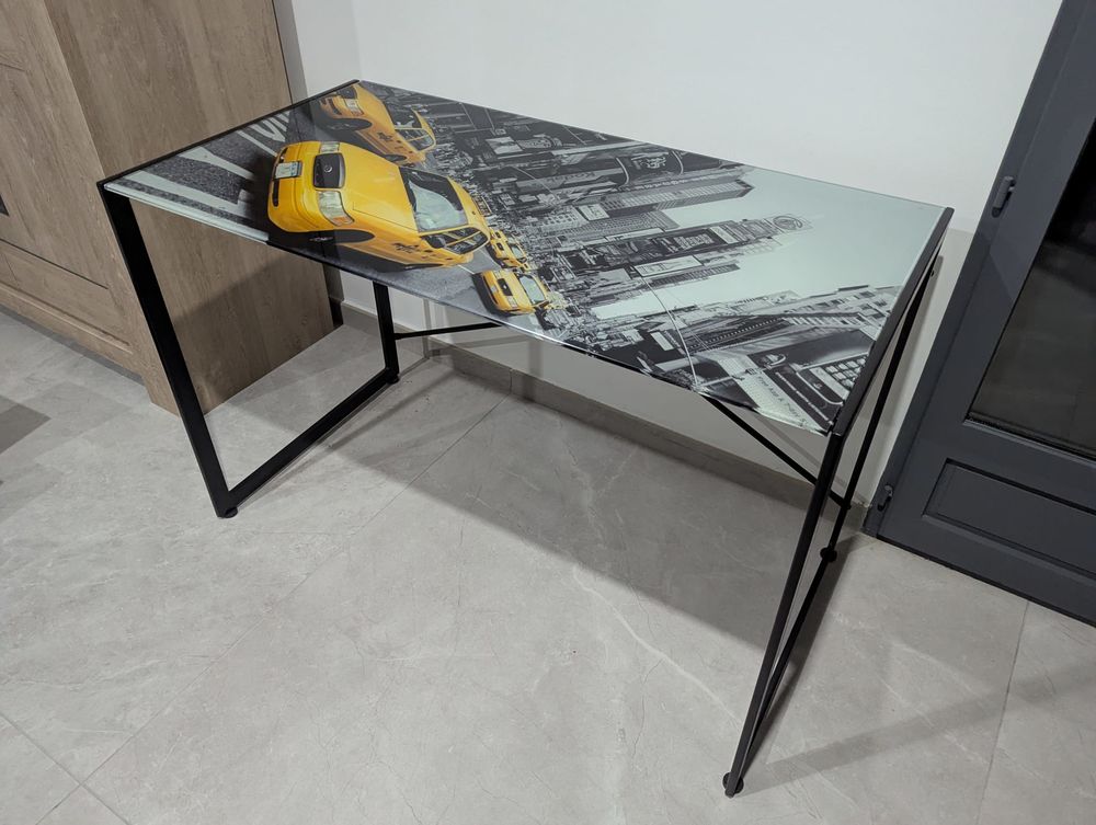 Bureau en verre, m�tal noir, style New York 0 Feyzin (69)