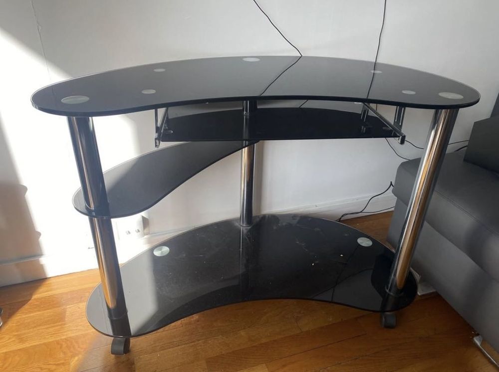 Bureau en verre 80 Marly-le-Roi (78)