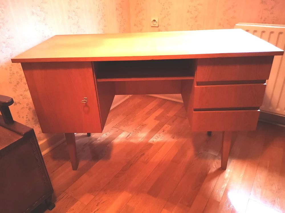 Bureau vintage 45 Caudry (59)