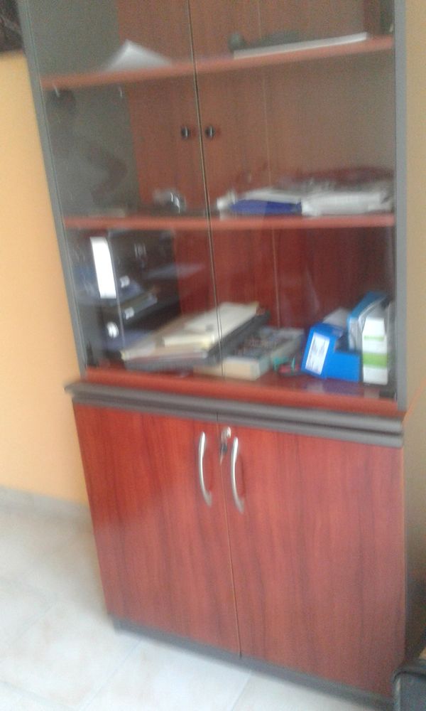 Bureau et vitrine 300 Six-Fours-les-Plages (83)