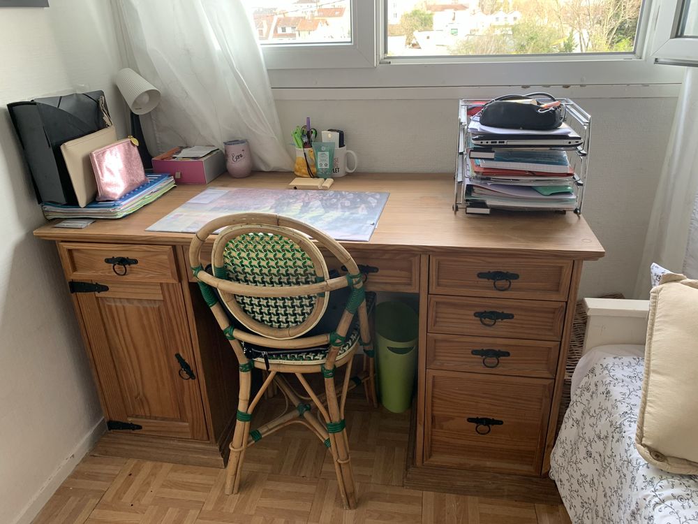 bureau en vrai bois 180 Bezons (95)
