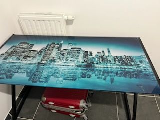 Bureau New York 40 Pertuis (84)