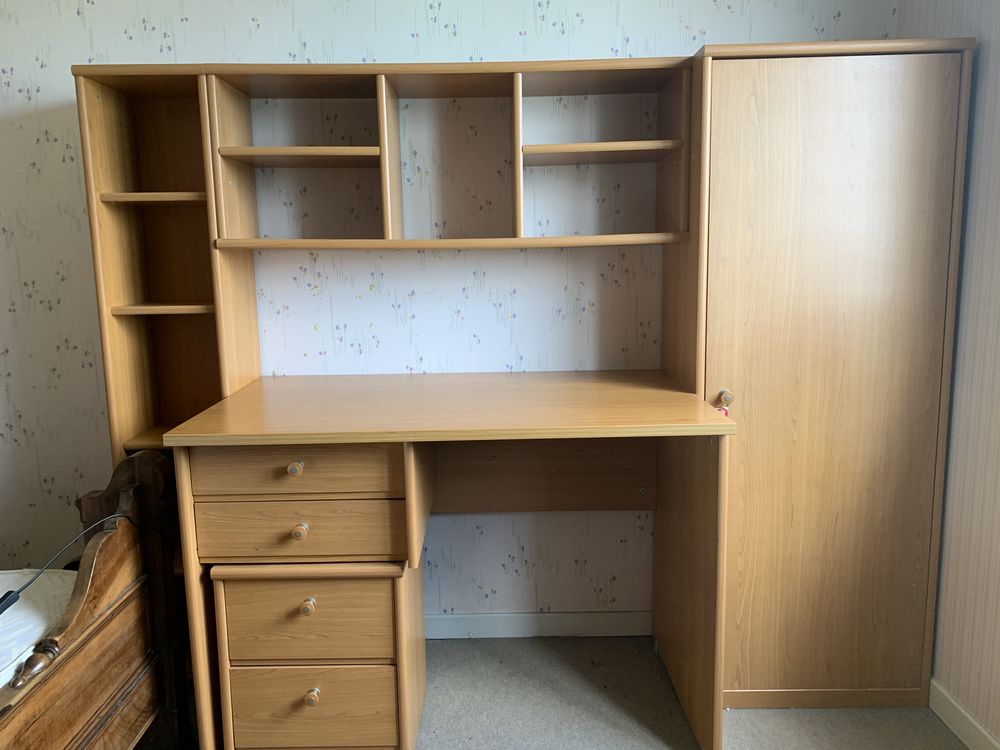 Bureau 80 Lagnieu (01)