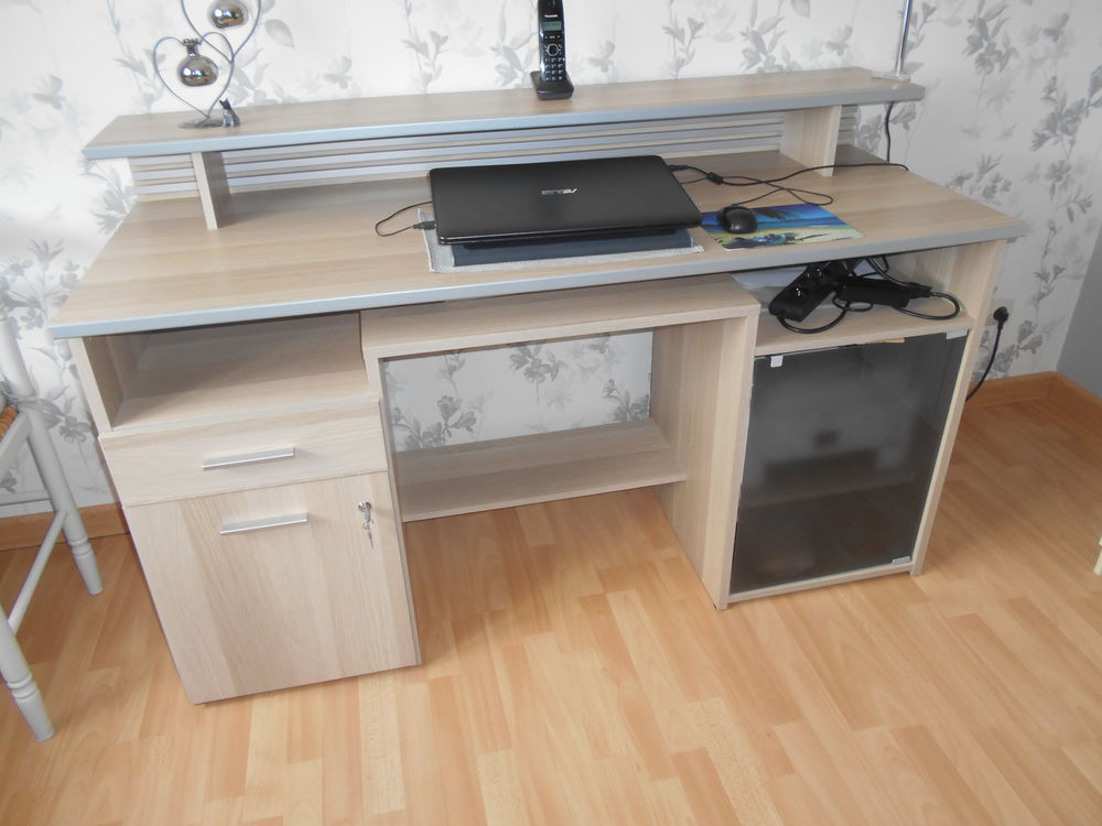 bureau 250 Mauves (07)