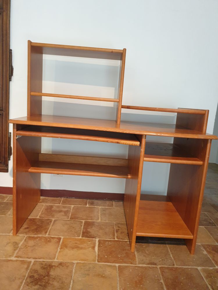 Bureau ado
100 La Colle-sur-Loup (06)