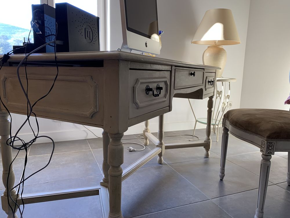 Bureau 50 Le Thoronet (83)