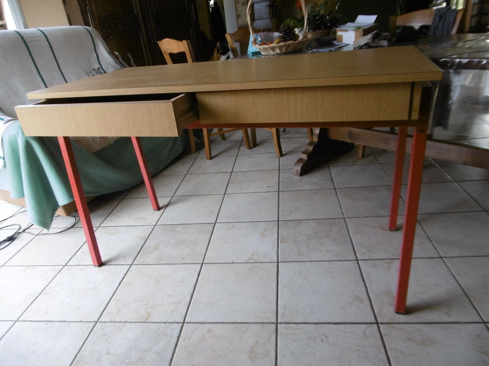 bureau 10 Le M�nil-de-Briouze (61)