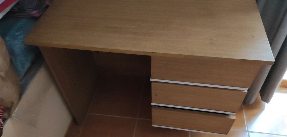 bureau 20 Monthoiron (86)