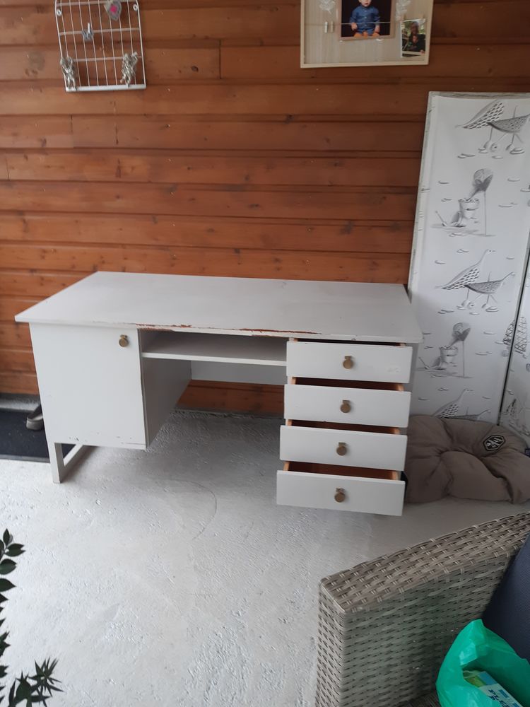 Bureau . 80 Marcellus (47)