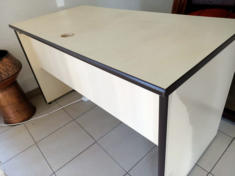 Bureau 35 Marseille 13 (13)