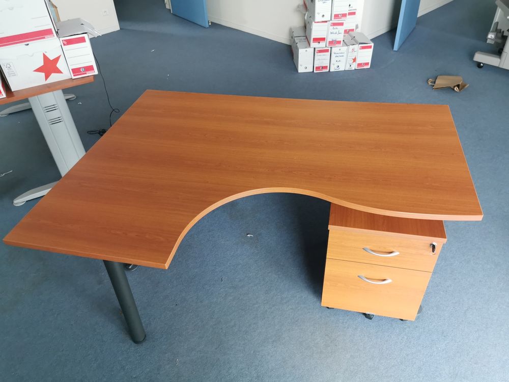 Bureau 100 Morla�s (64)