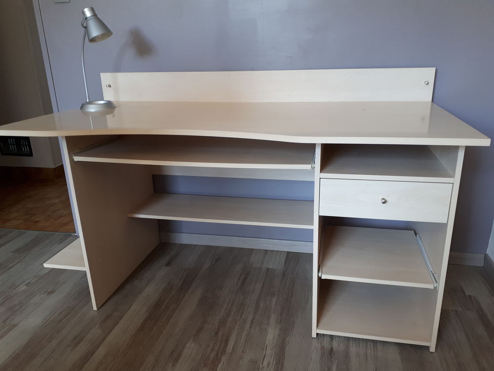 Bureau 35 Bagnols-sur-C�ze (30)