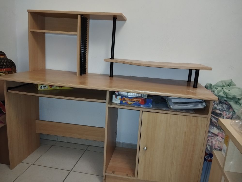 BUREAU 60 Loupian (34)