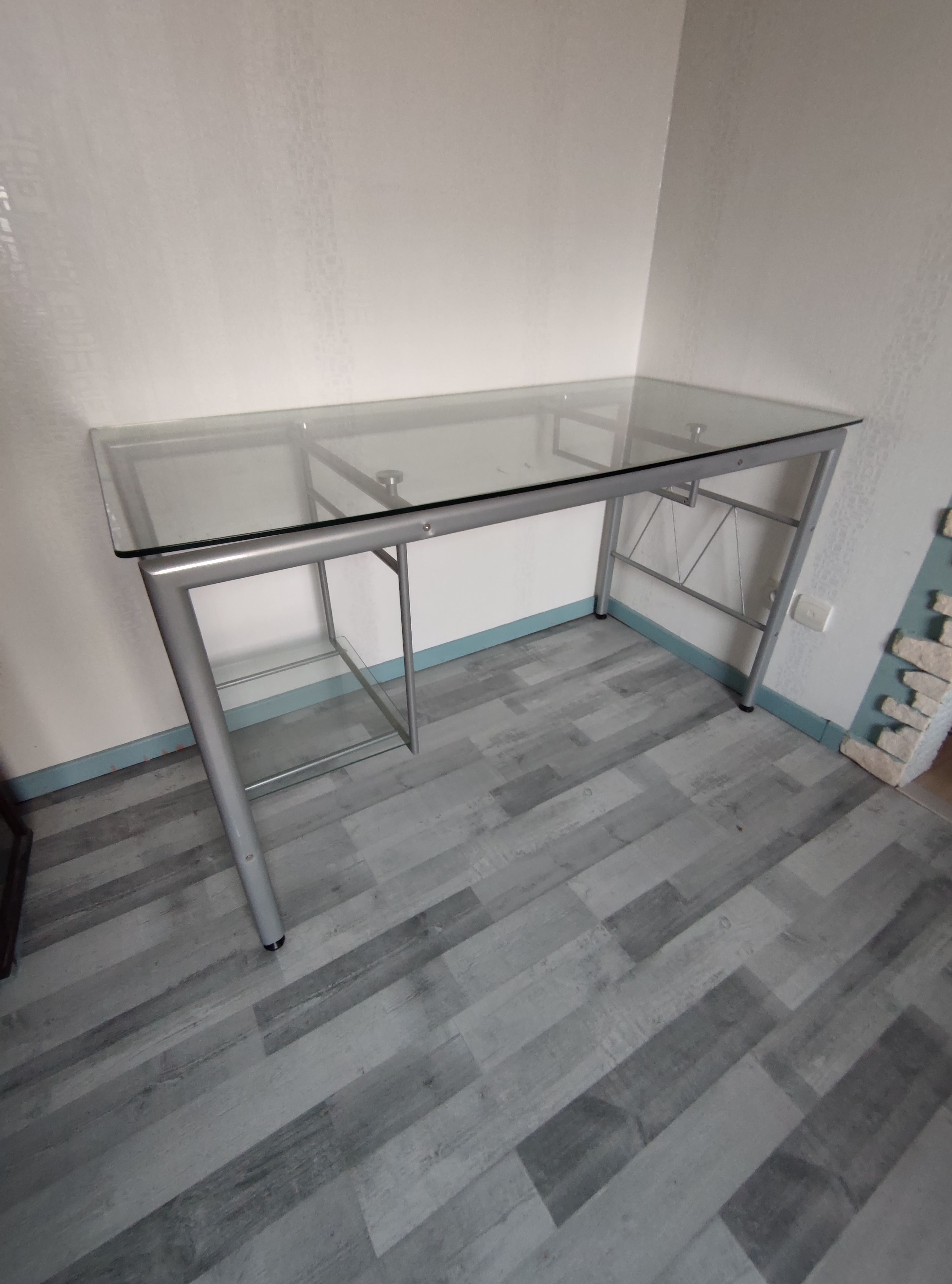 bureau 200 La Ville-aux-Bois-l�s-Pontavert (02)