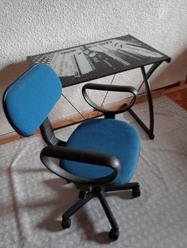 Bureau 35 Thyez (74)