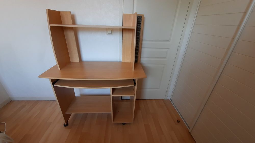 BUREAU 80 Belleville (69)