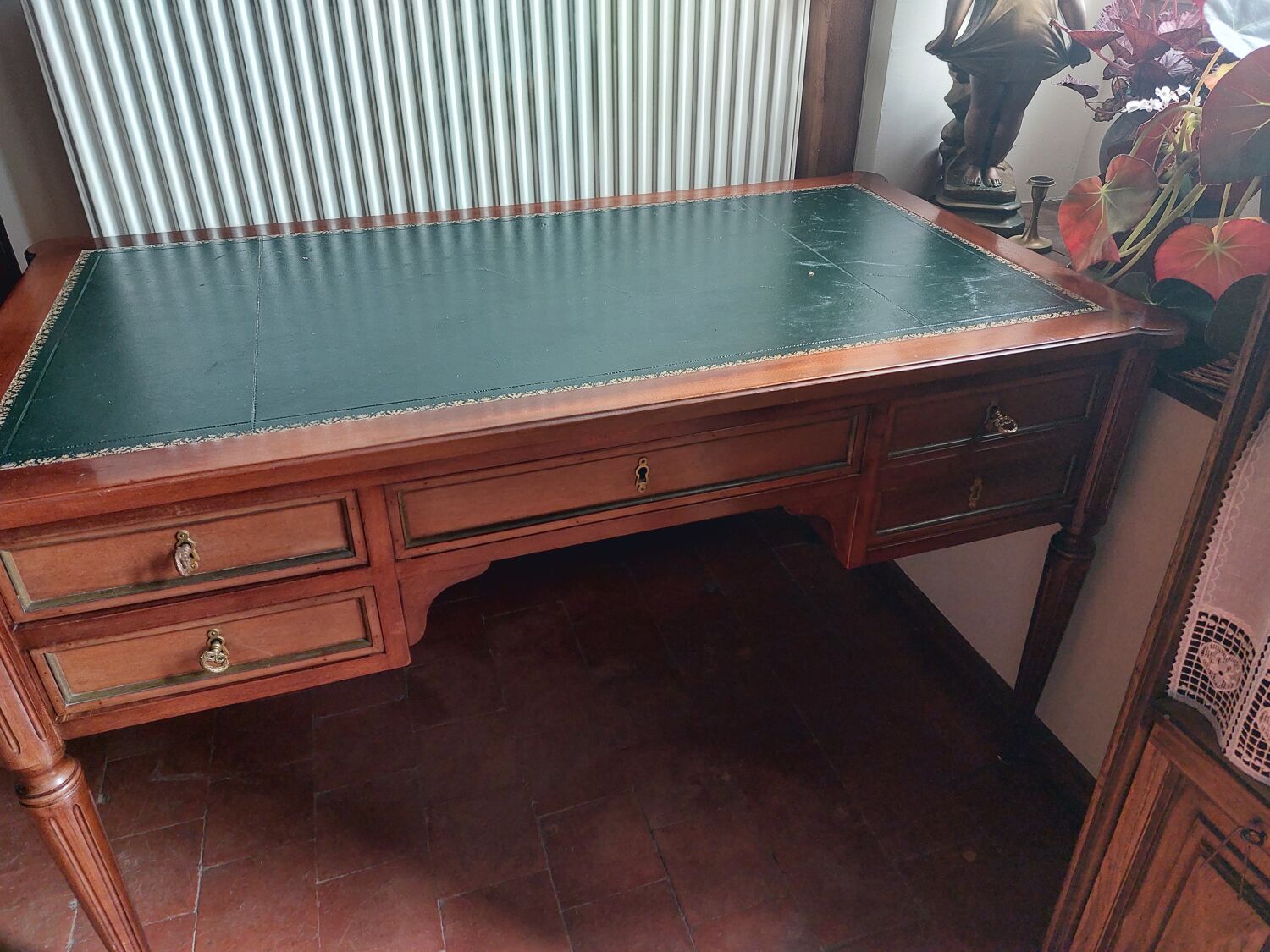  bureau 200 Curgy (71)