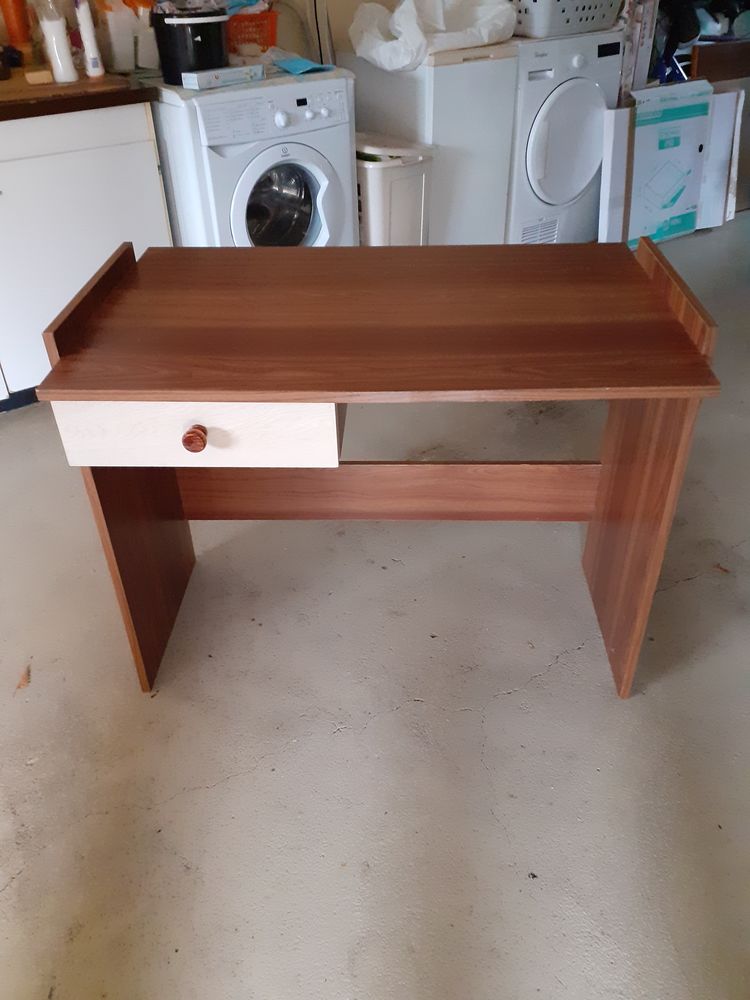 Bureau 15 Reugny (37)