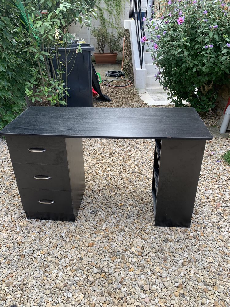 Bureau 50 La Varenne St Hilaire (94)