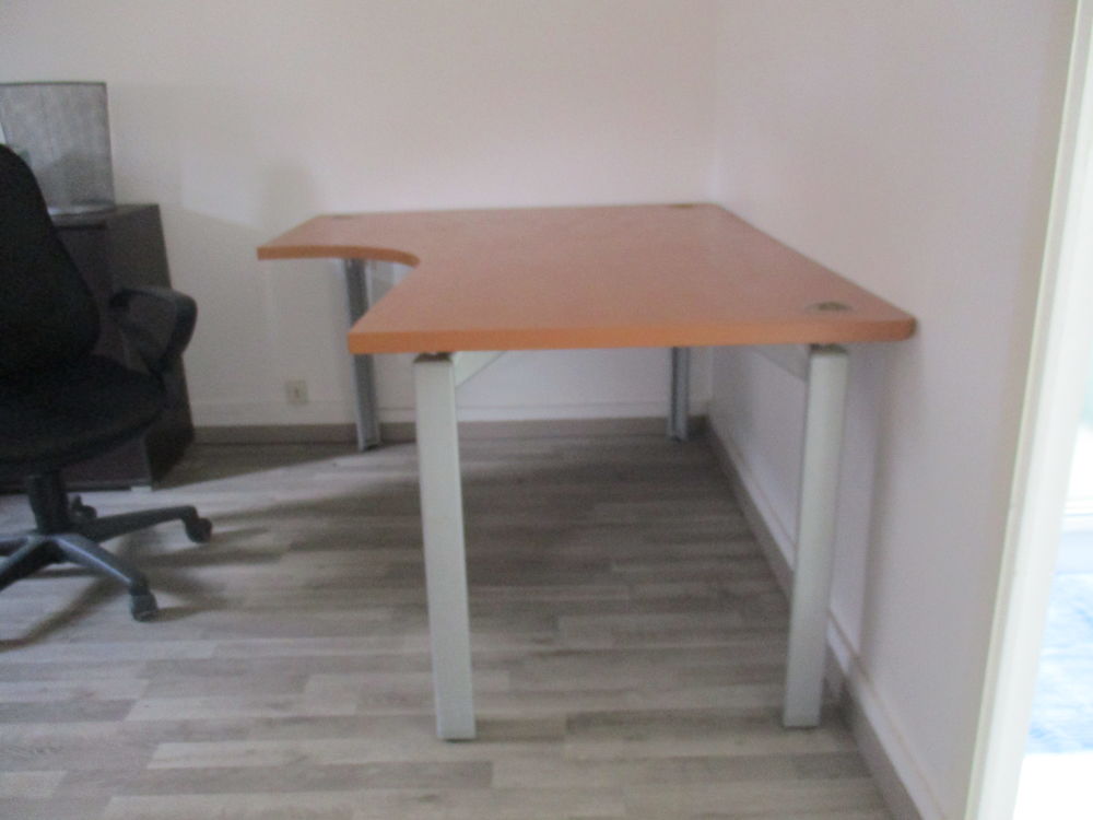 Bureau 35 Verneuil-sur-Avre (27)