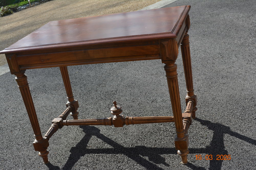 bureau 100 Domessin (73)