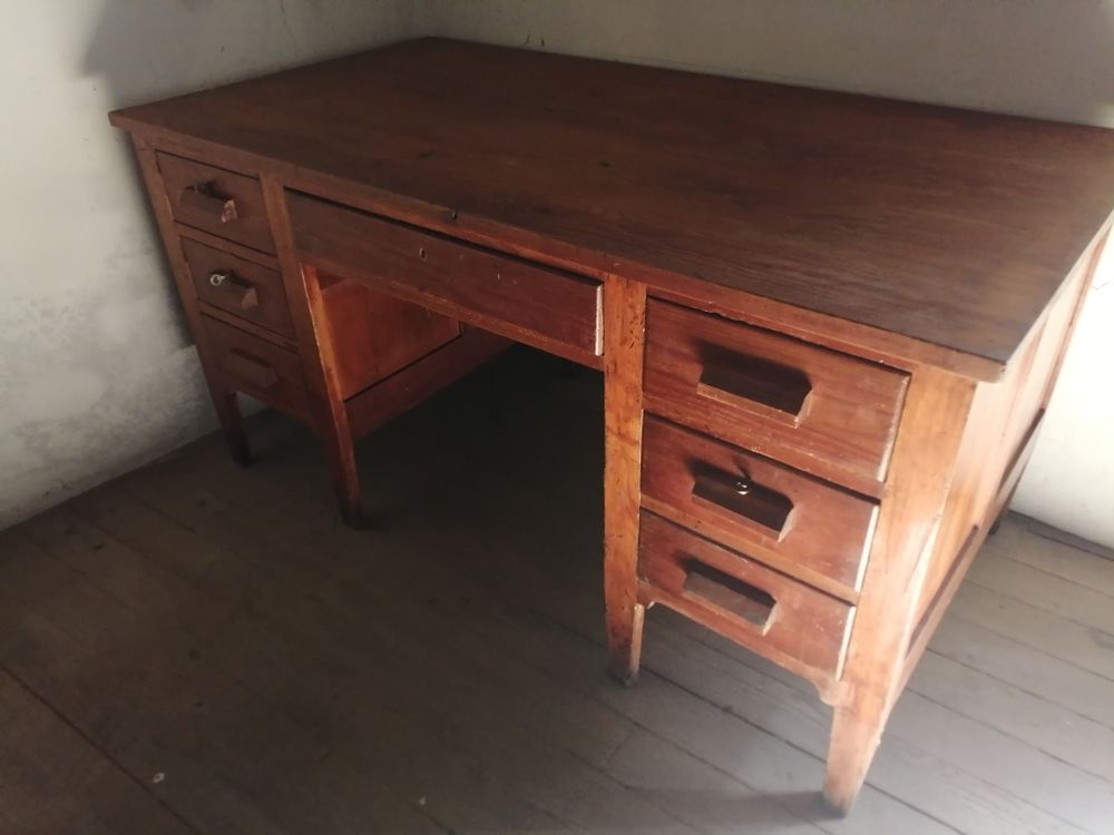 Bureau
150 Campistrous (65)