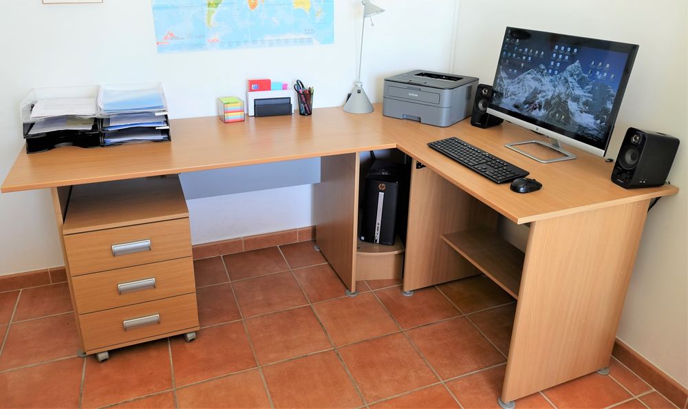 Bureaux + caisson � tiroirs 120 Saint-Cannat (13)