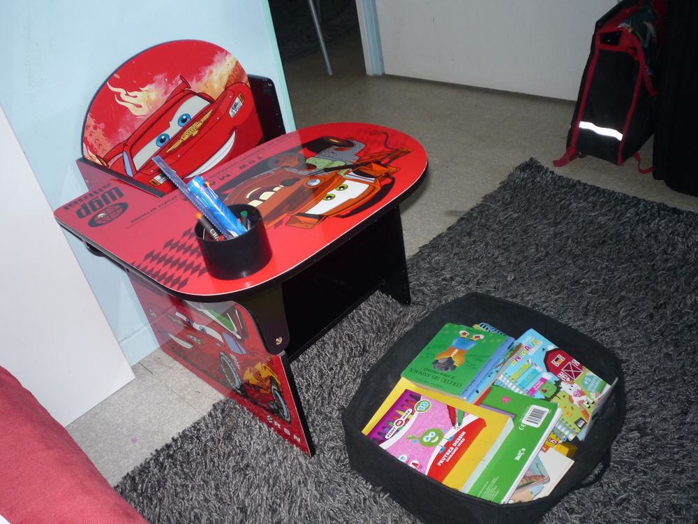 bureaux enfant mc queen 10 Ozoir-la-Ferri�re (77)