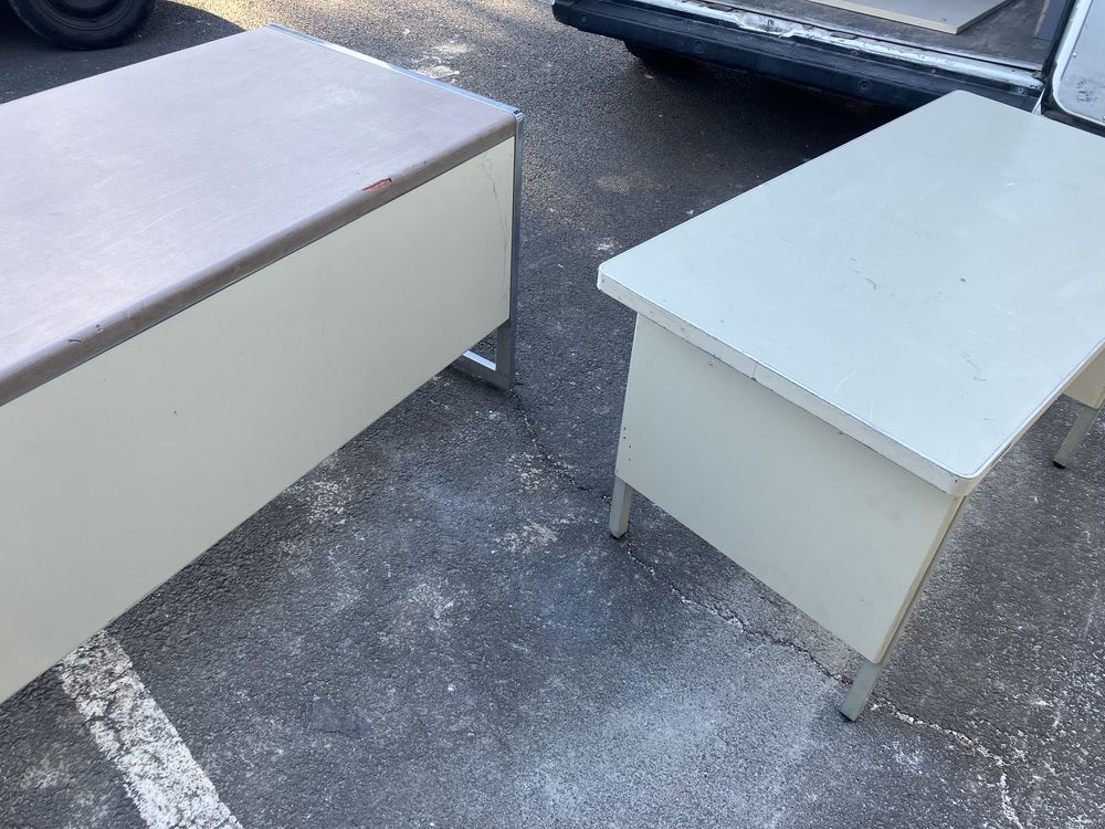 Bureaux M�talliques Professionnels 160x80x80 cm et 120x60x60 96 Lattes (34)