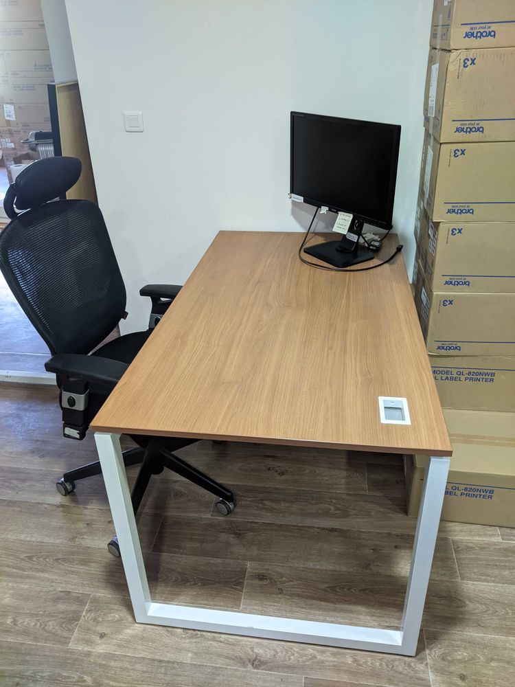 12 Bureaux plateau bois 70 Aubagne (13)